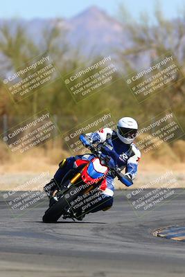 media/Mar-12-2022-SoCal Trackdays (Sat) [[152081554b]]/Turn 2 (1145am)/